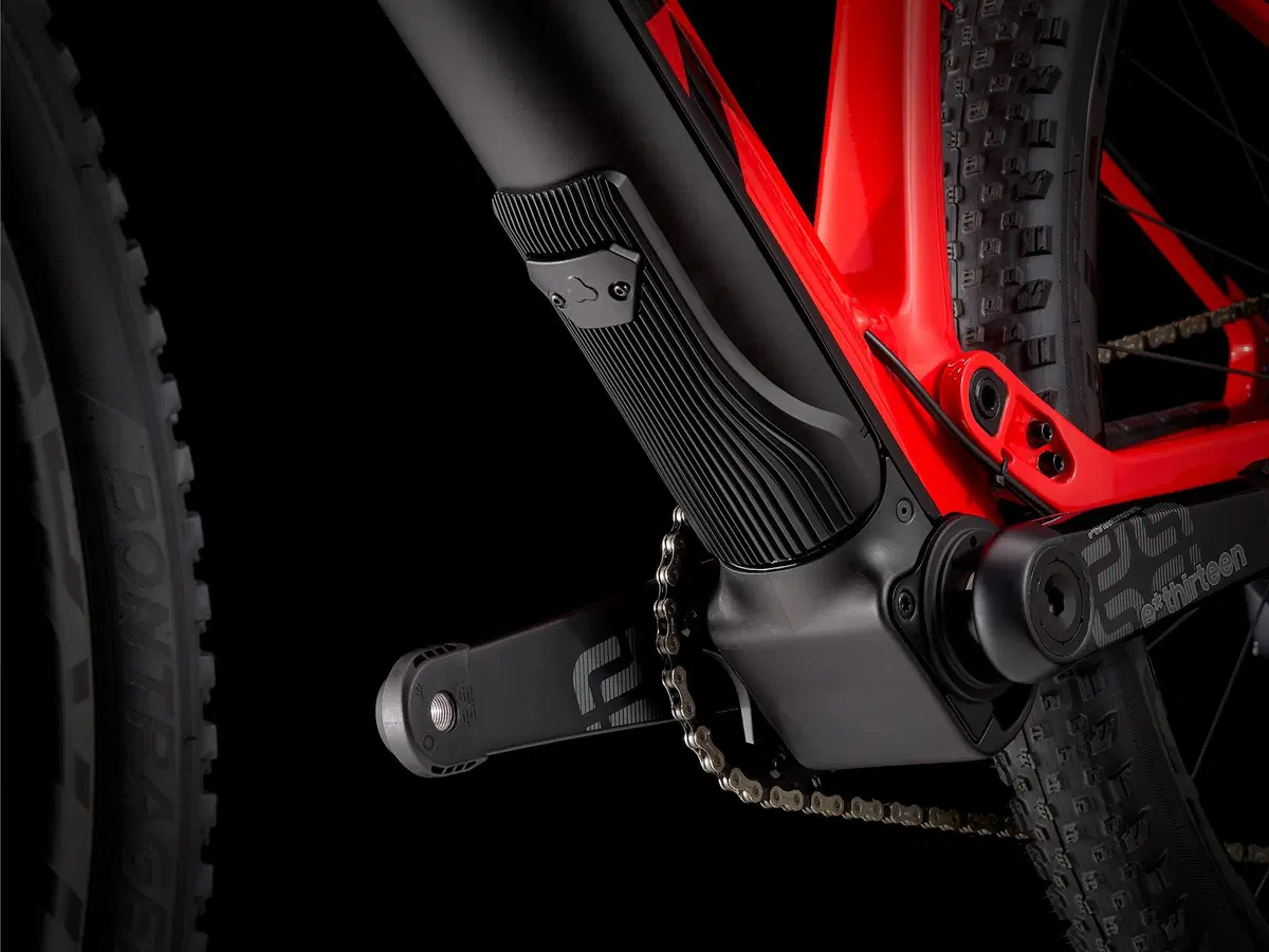 Trek presenta la E-Caliber, peso piuma da cross country (33)