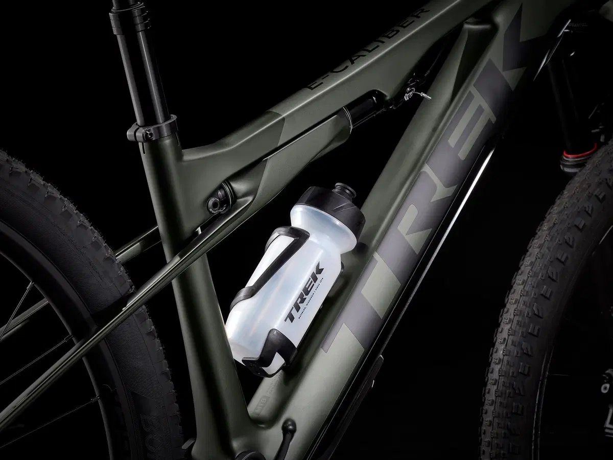 Trek presenta la E-Caliber, peso piuma da cross country (41)