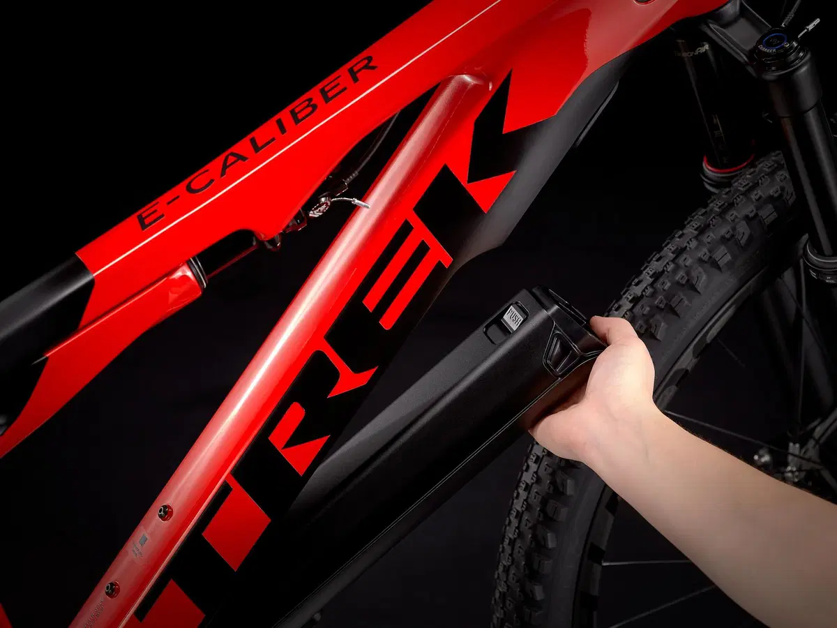 Trek presenta la E-Caliber, peso piuma da cross country (45)