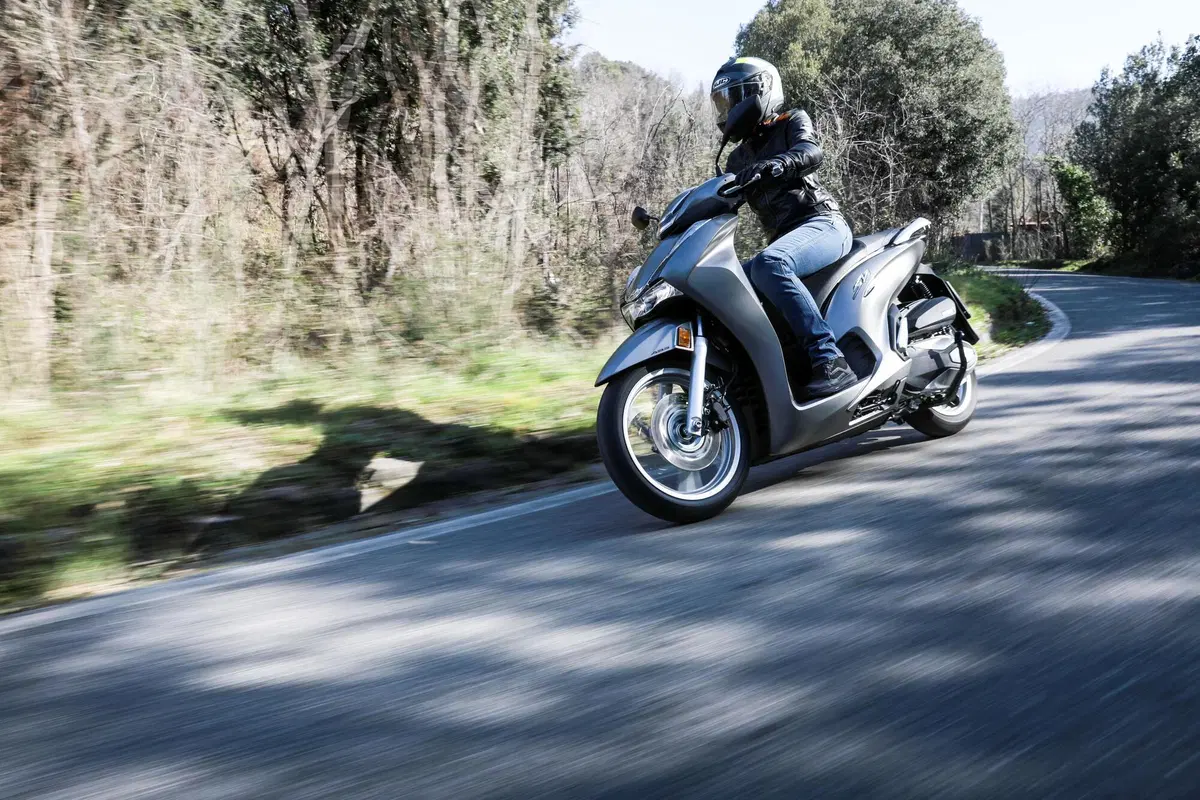 Honda SH 350i TEST: non solo urban (5)