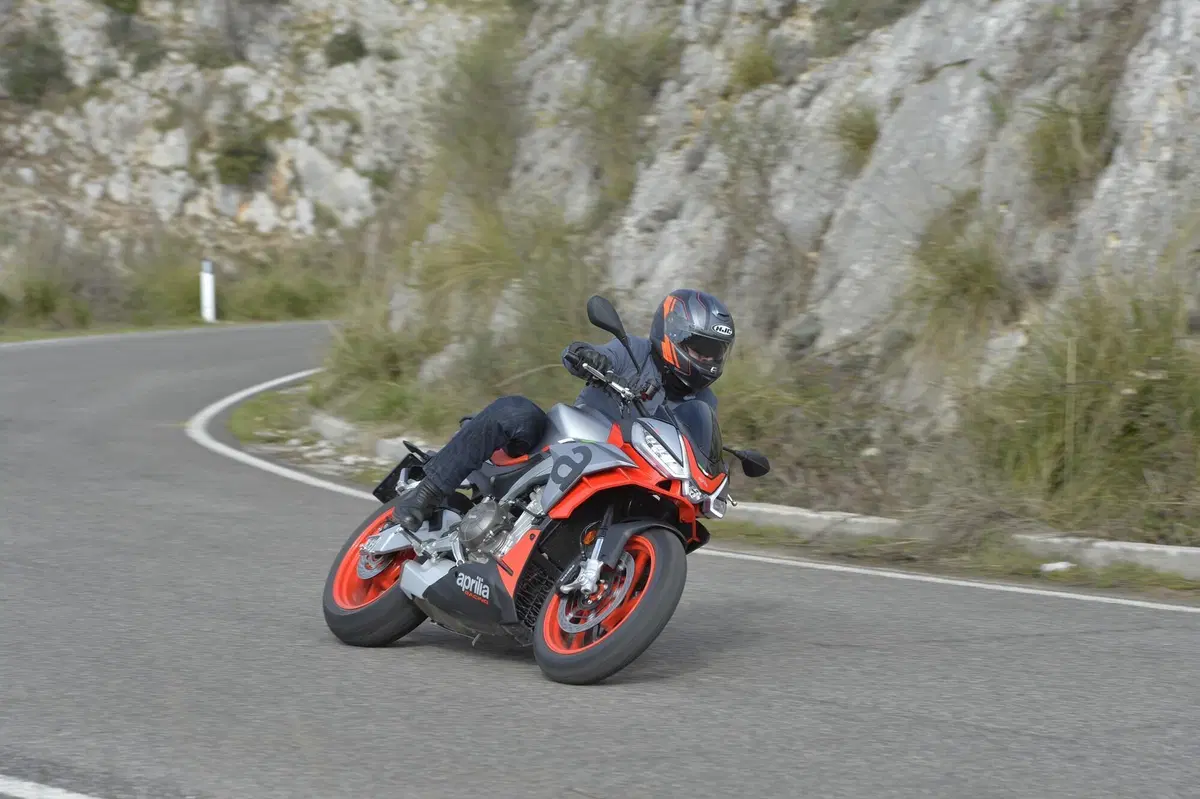 Aprilia Tuono 660 Piccola regina (3)