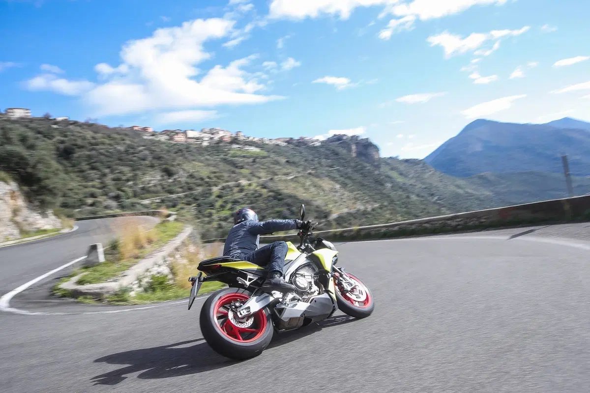 Aprilia Tuono 660 Piccola regina (4)