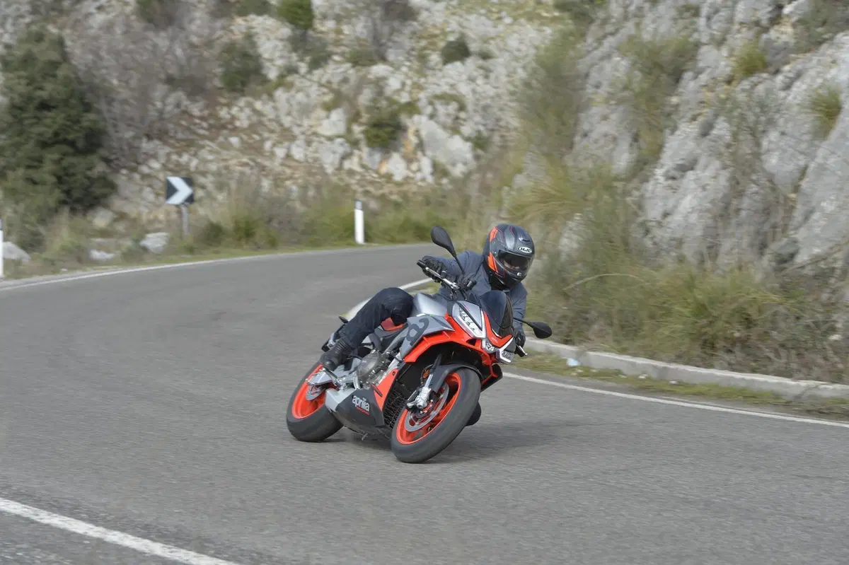 Aprilia Tuono 660 Piccola regina (5)
