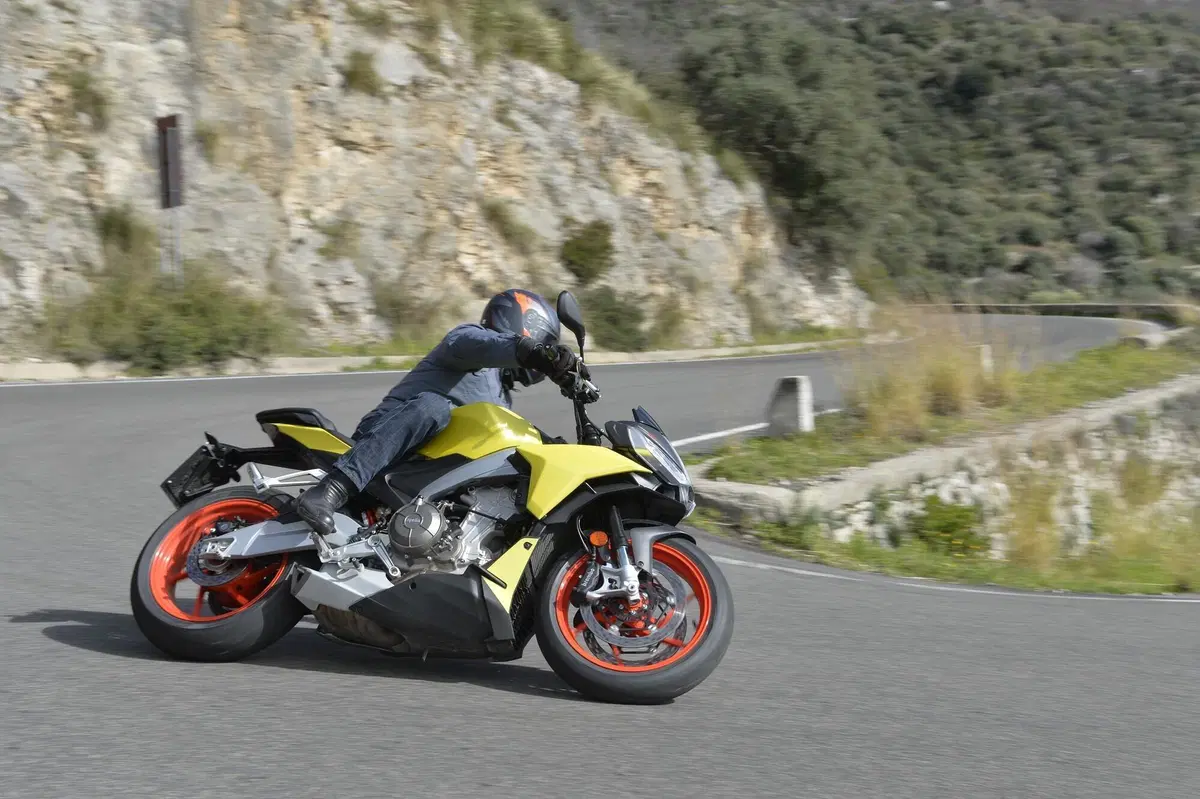 Aprilia Tuono 660 Piccola regina (7)