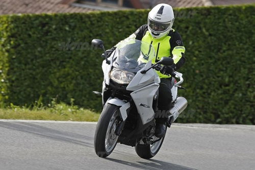 BMW F800GT  (9)