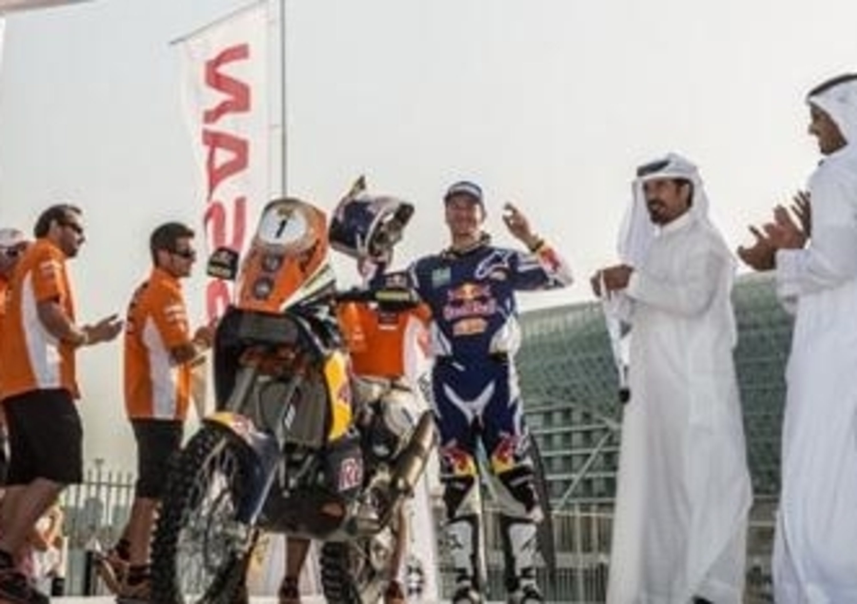 Abu Dhabi Desert Challenge. Vince Marc Coma (KTM). Sunderland (Honda) terzo