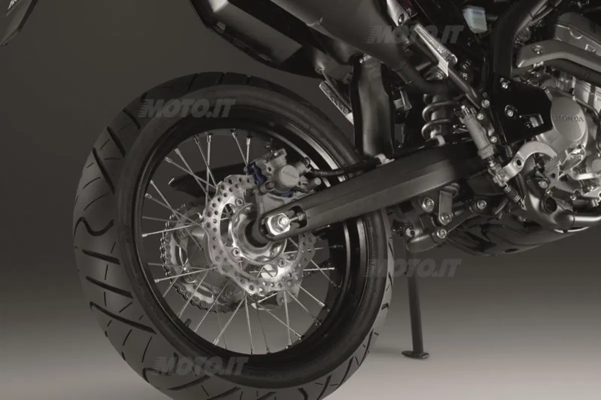 Honda: CRF250M, Urban Motard per tutti (5)