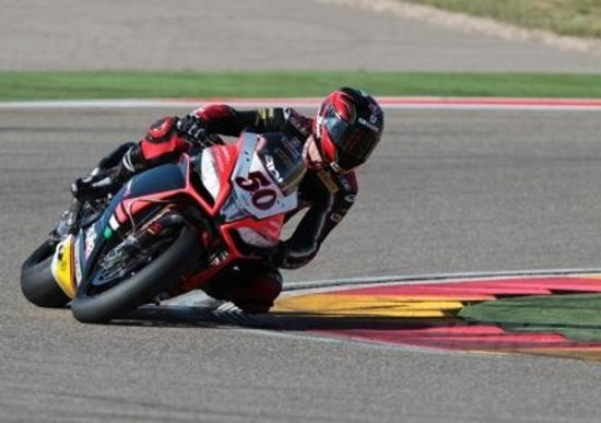 Davies vince anche Gara 2 ad Aragon