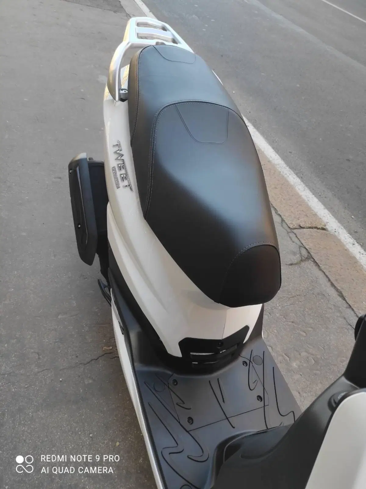 Peugeot Tweet 125i Active (2021 - 25) (13)