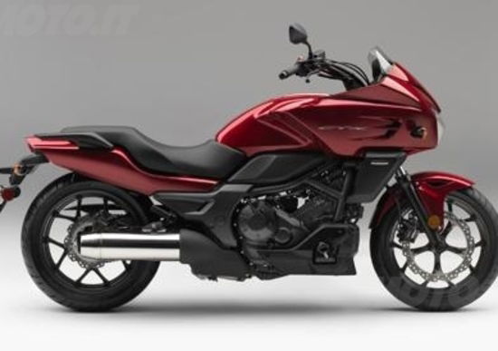 Honda CTX700 2014. Cresce la famiglia DCT