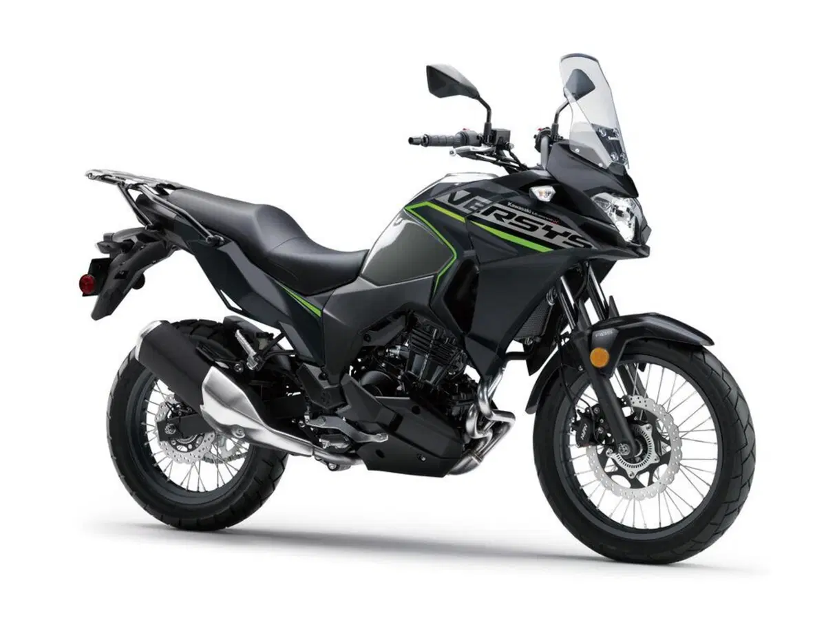 Viaggi: in partenza per il giro del mondo con la Kawasaki Versys X-300 Adventure (2)
