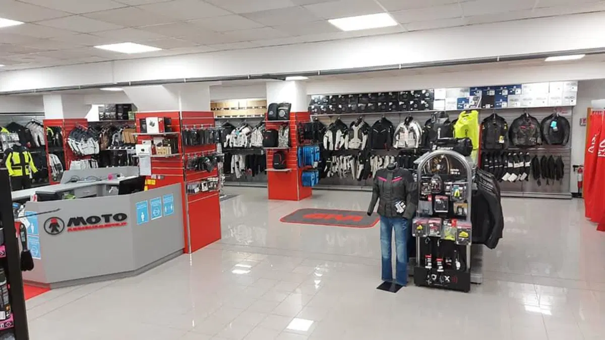 Motoabbigliamento apre a Padova (3)