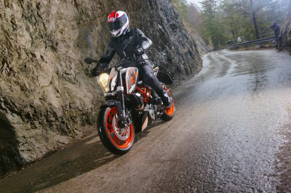 KTM Duke 390 