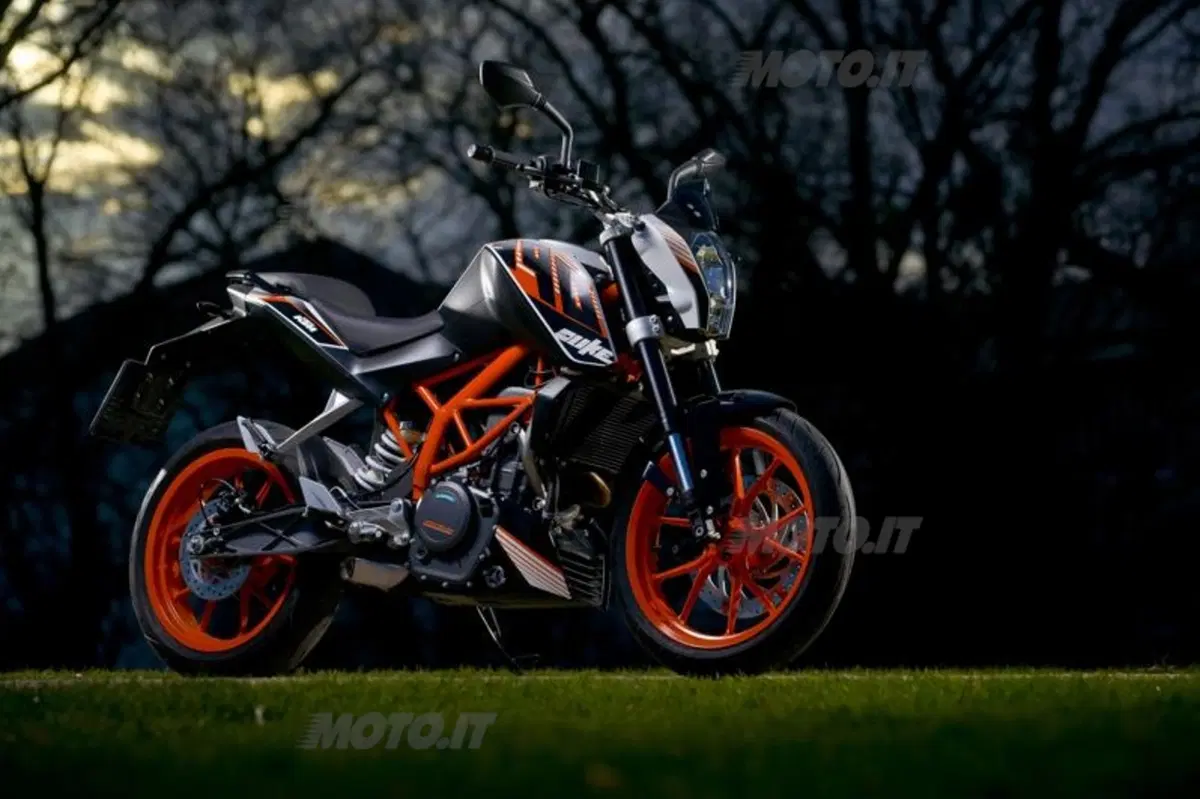 KTM Duke 390  (7)