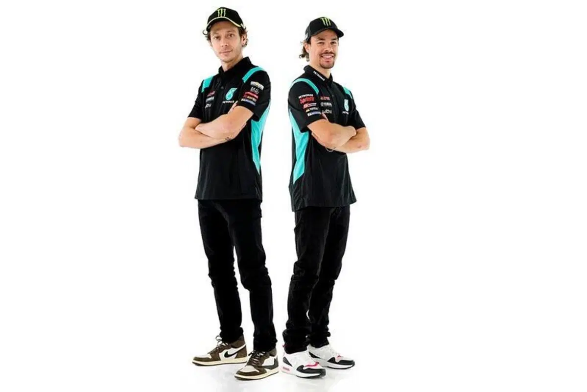 MotoGP. Valentino Rossi, Franco Morbidelli e la presentazione del Petronas Yamaha SRT  [GALLERY] (2)