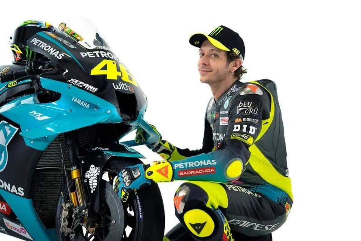 MotoGP. Valentino Rossi, Franco Morbidelli e la presentazione del Petronas Yamaha SRT  [GALLERY] (7)