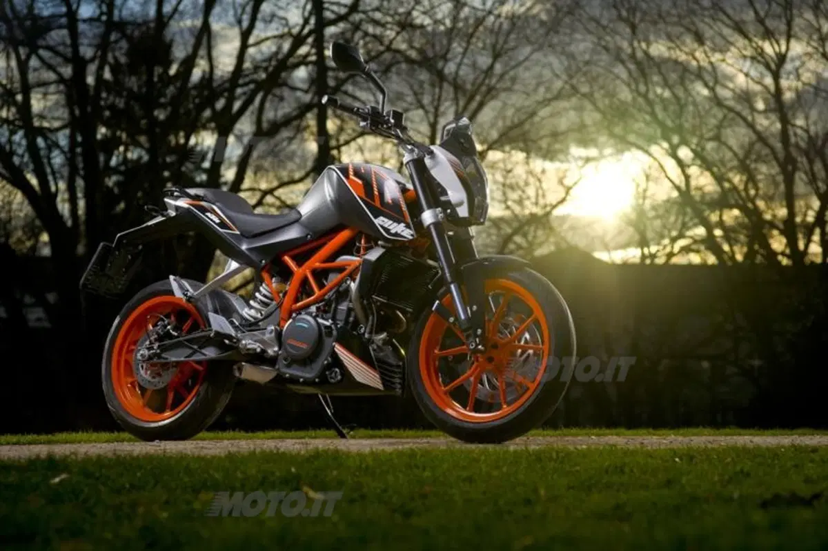 KTM Duke 390  (11)