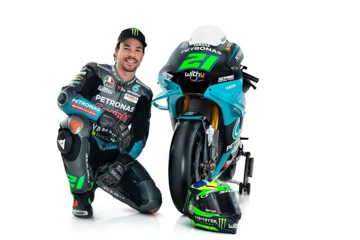 MotoGP. Valentino Rossi, Franco Morbidelli e la presentazione del Petronas Yamaha SRT  [GALLERY] (8)