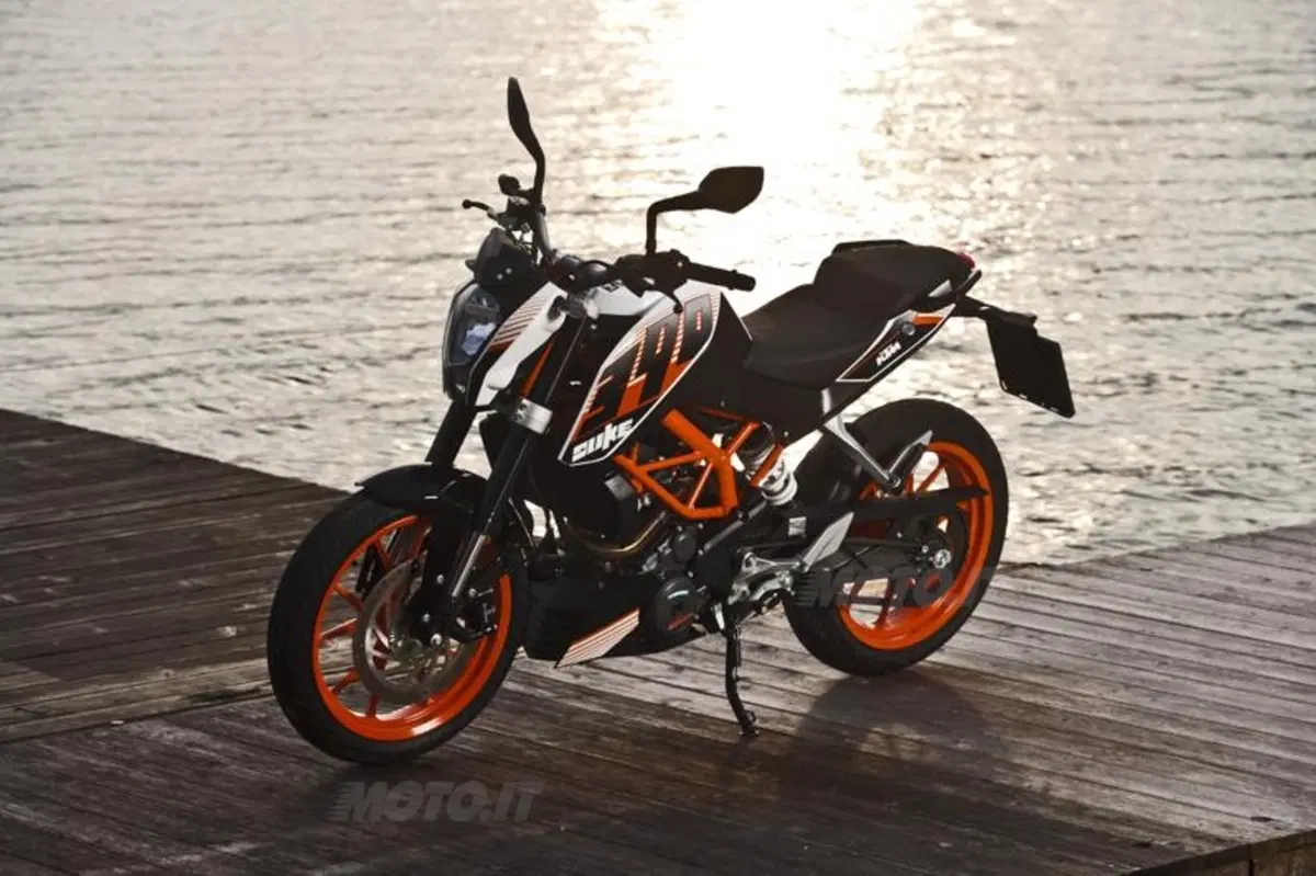 KTM Duke 390  (14)