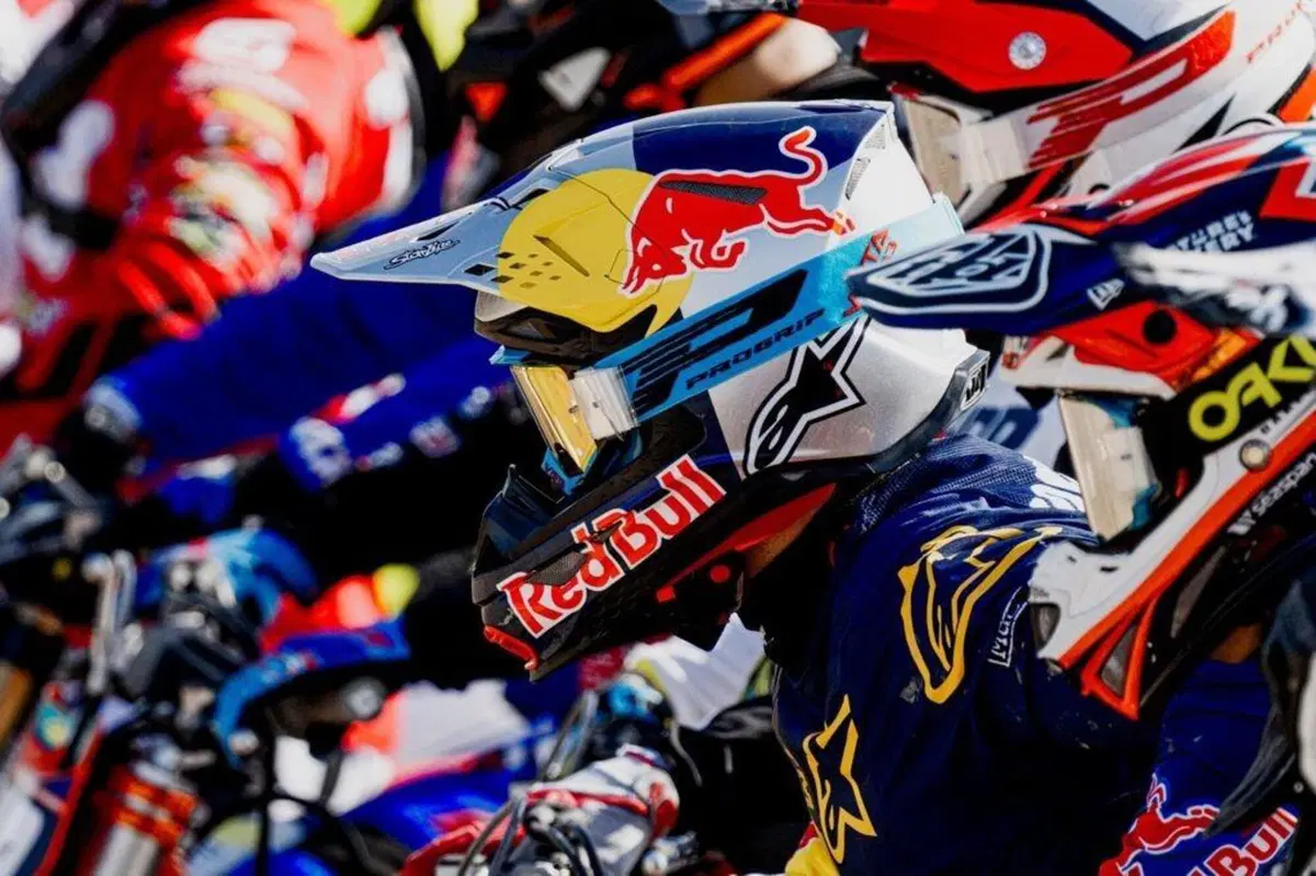Andrea Dovizioso, dalla MotoGP al campionato regionale MX [VIDEO]