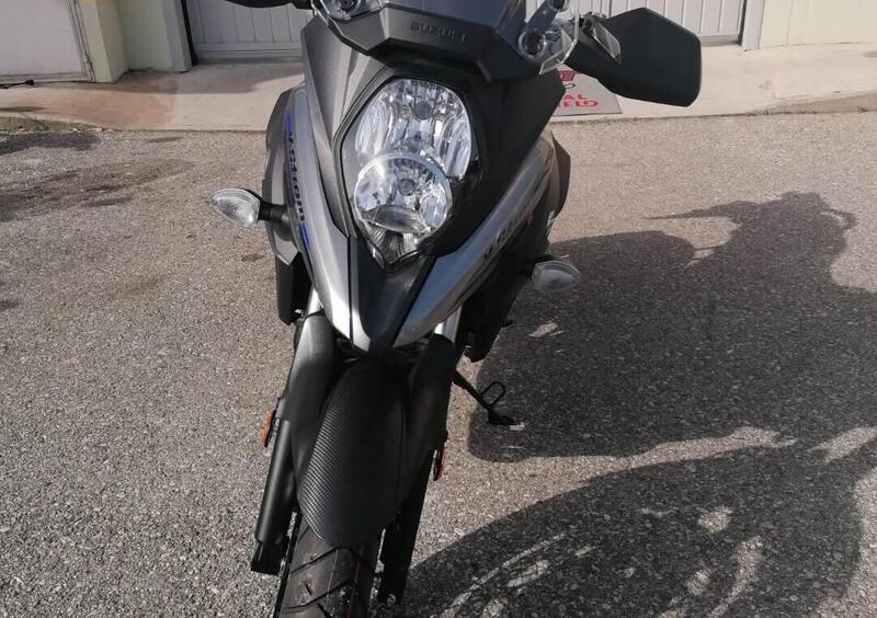 Suzuki V-Strom 650 - 2021 - Motoplanet Livorno