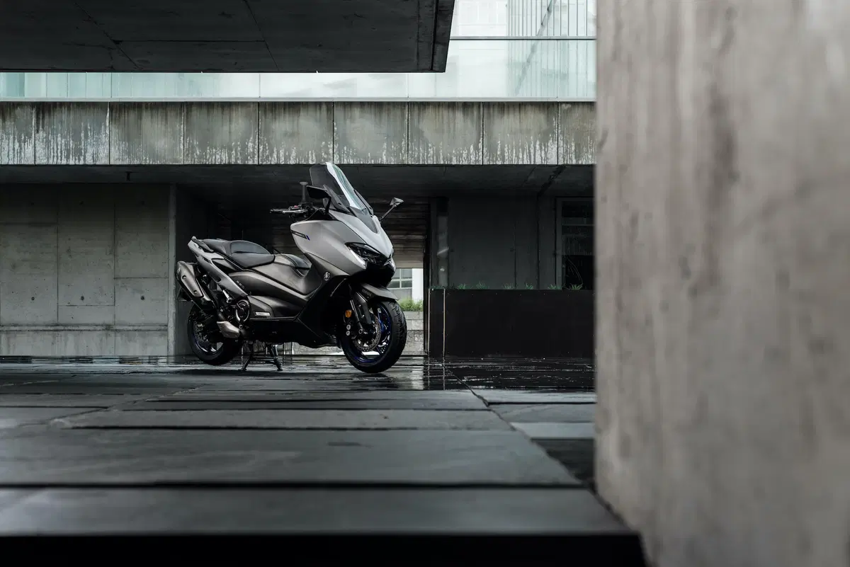 Nuovo Yamaha TMAX 560 e TECH MAX 2020. Settimo cielo (14)