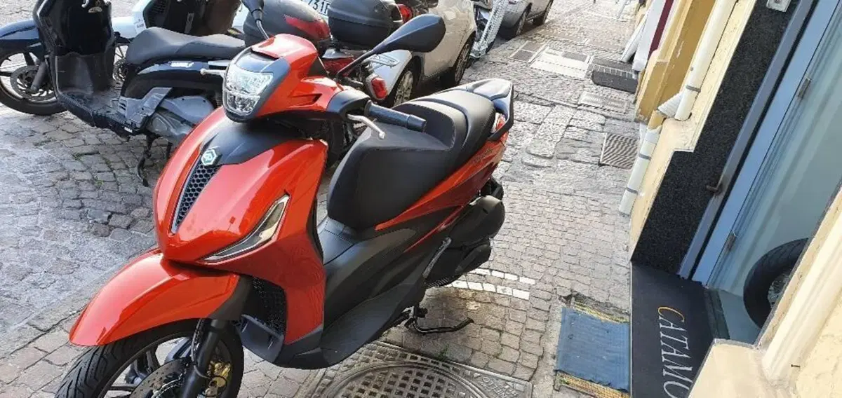 Piaggio Beverly 300 S ABS-ASR (2021 - 25) (5)