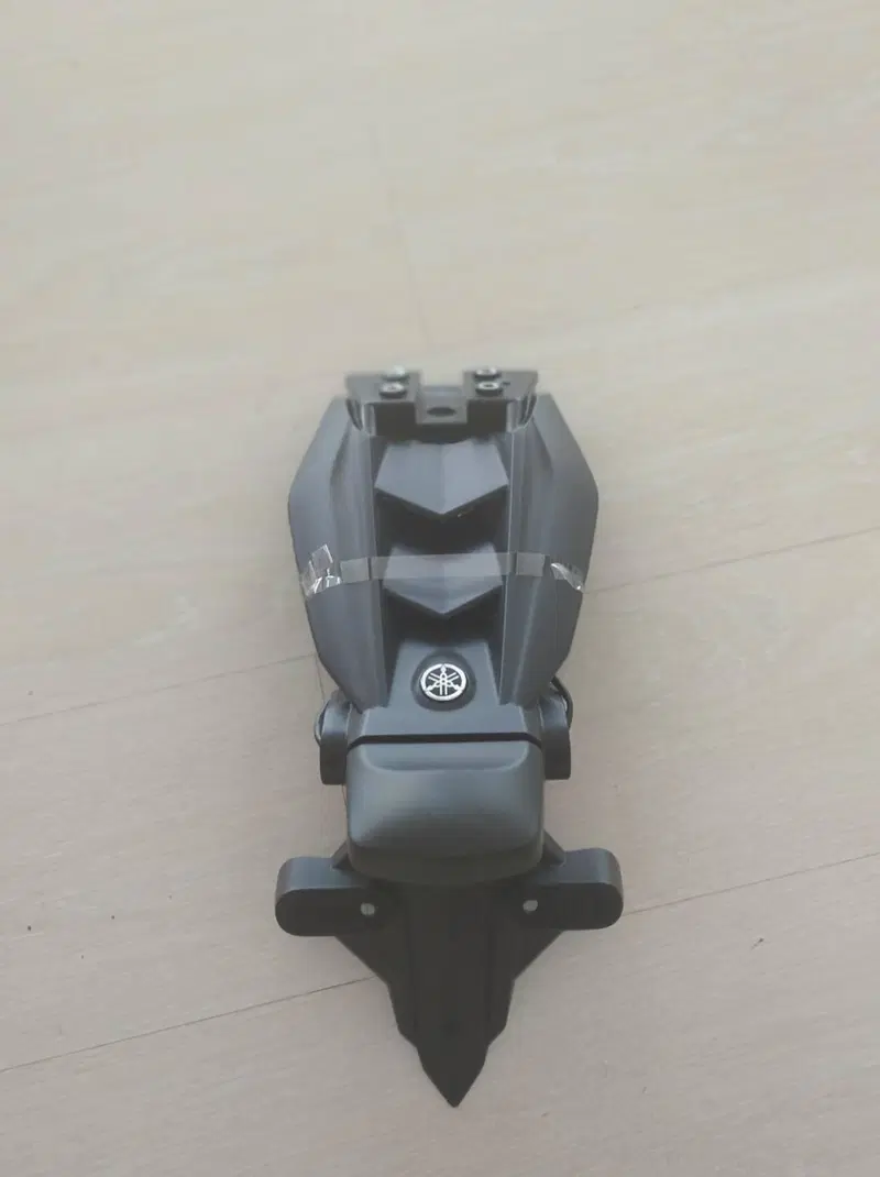 PORTATARGA COMPLETO DI LUCE TARGA YAMAHA XJ6/XJ6 S