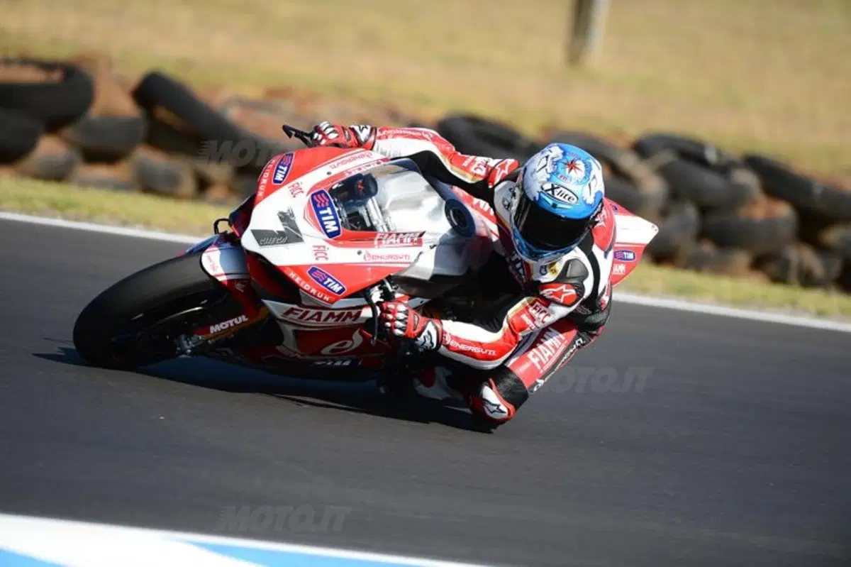 SBK. Test a Jerez per la Panigale di Checa e Badovini (2)