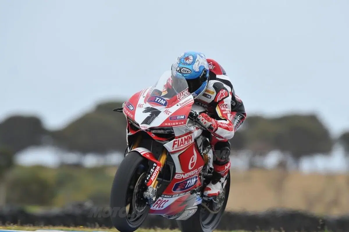 SBK. Test a Jerez per la Panigale di Checa e Badovini (8)