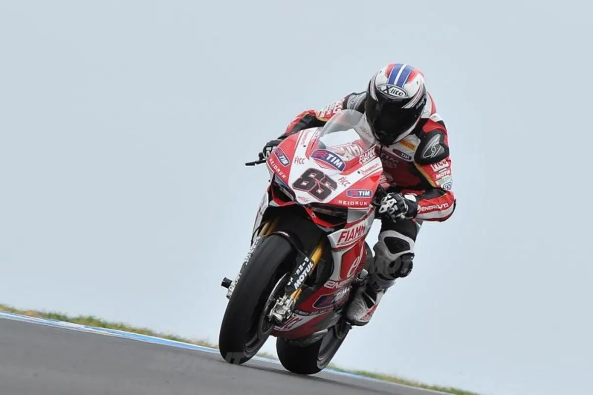 SBK. Test a Jerez per la Panigale di Checa e Badovini (9)