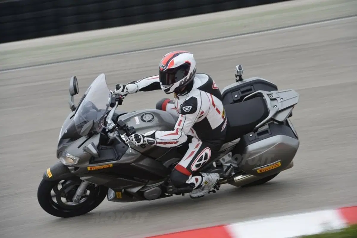 Pirelli Angel GT. Per turismo e per sport (3)