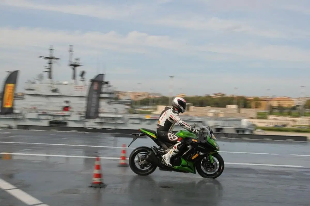 Pirelli Angel GT. Per turismo e per sport (11)
