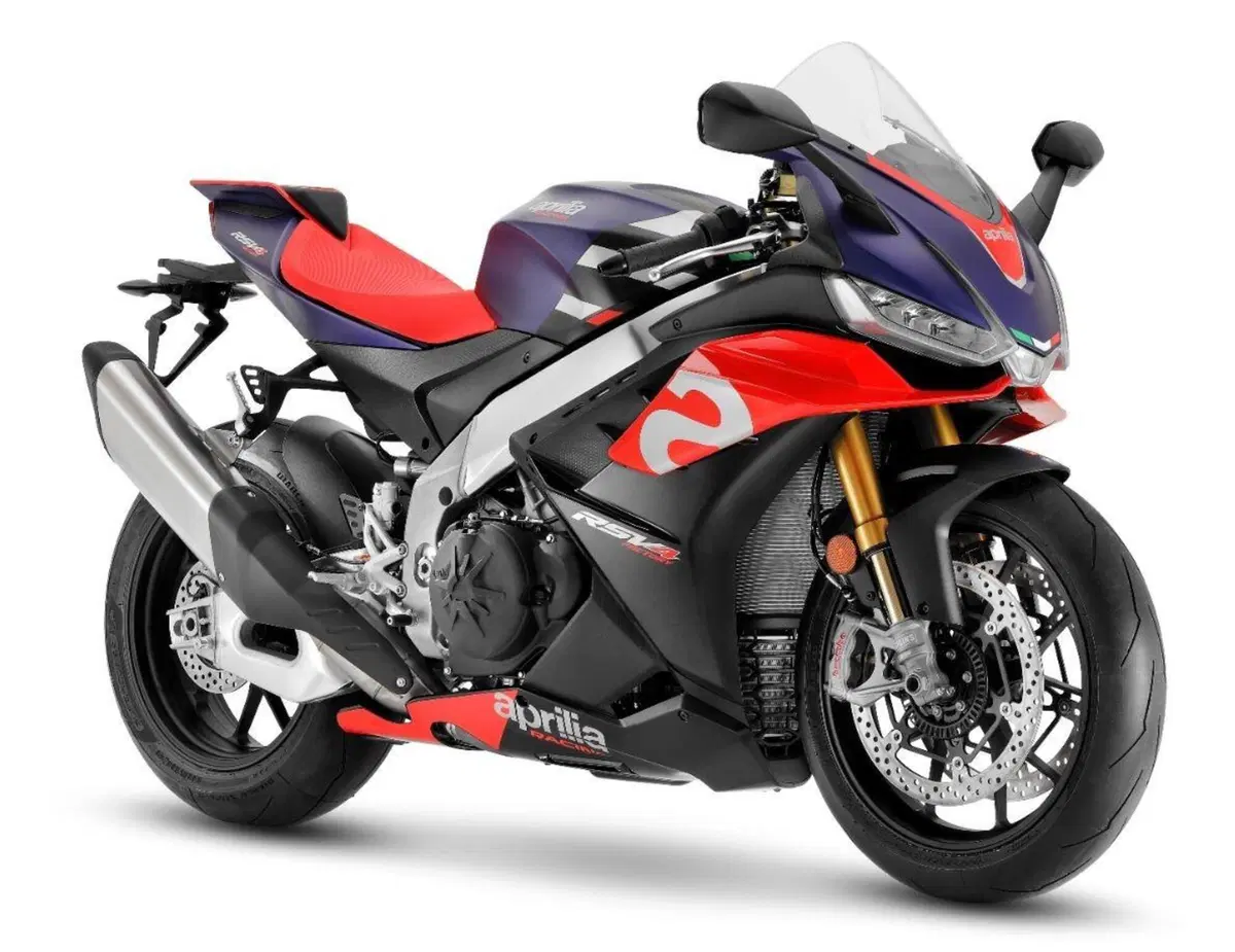 Aprilia RSV4 e RSV4 Factory 2021. Foto, prezzi e disponibilità