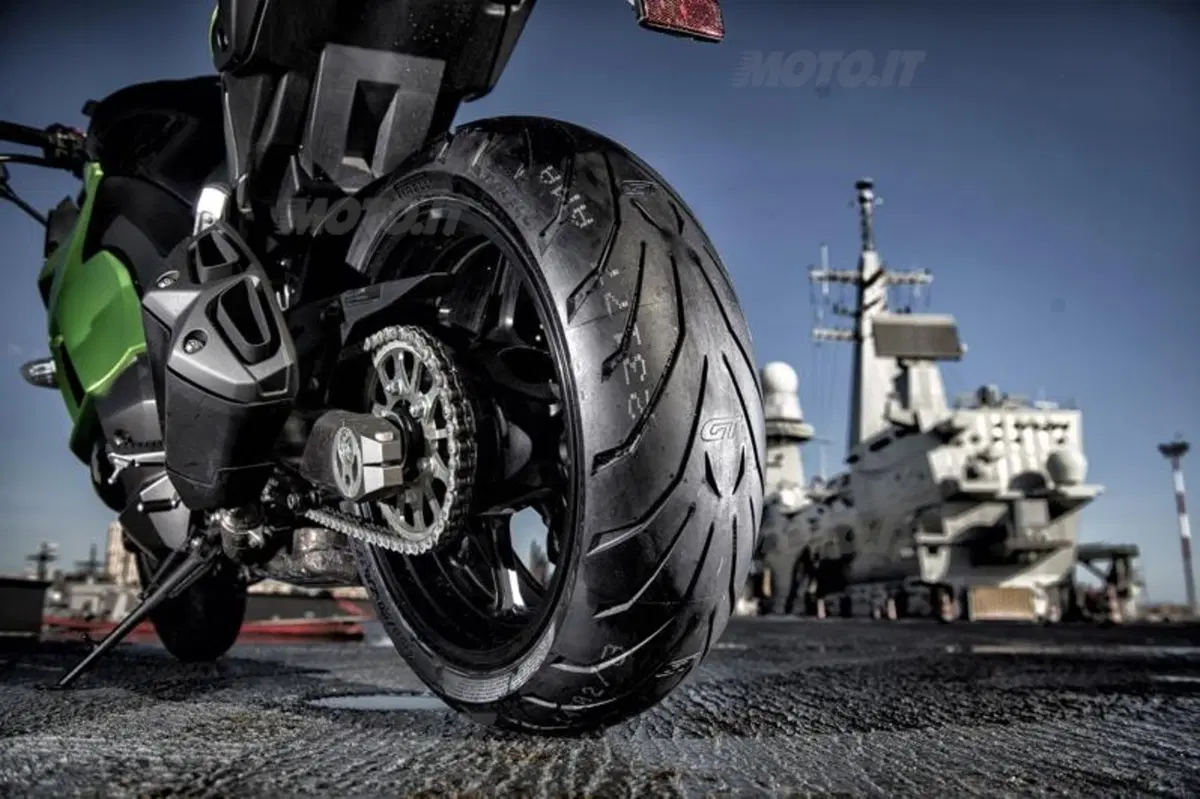 Pirelli Angel GT. Per turismo e per sport (15)