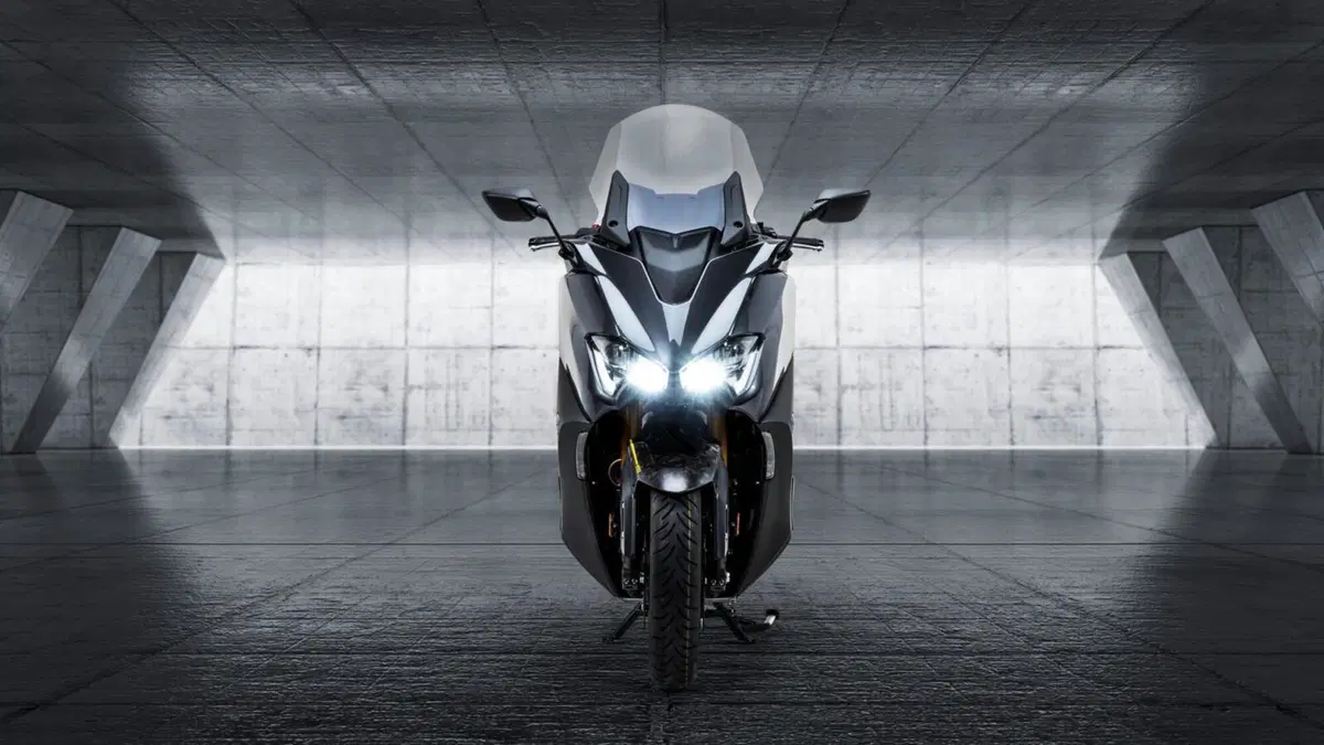 Yamaha TMAX 20th anniversary: ecco l'edizione speciale