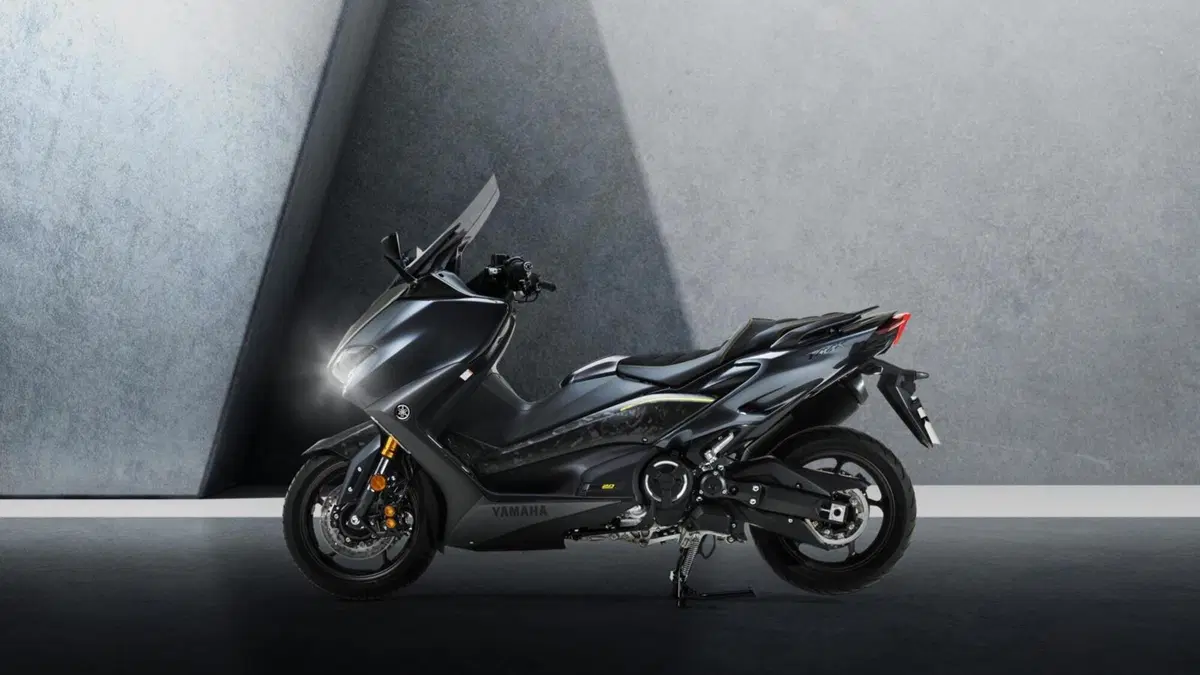 Yamaha TMAX 20th anniversary: ecco l'edizione speciale (16)