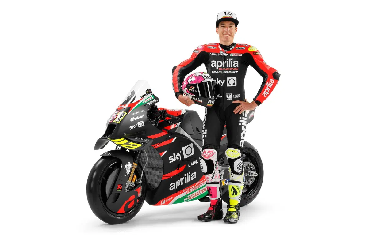 MotoGP. Aprilia Racing Team Gresini svela la RS-GP 2021 di Espargaro e Savadori (4)
