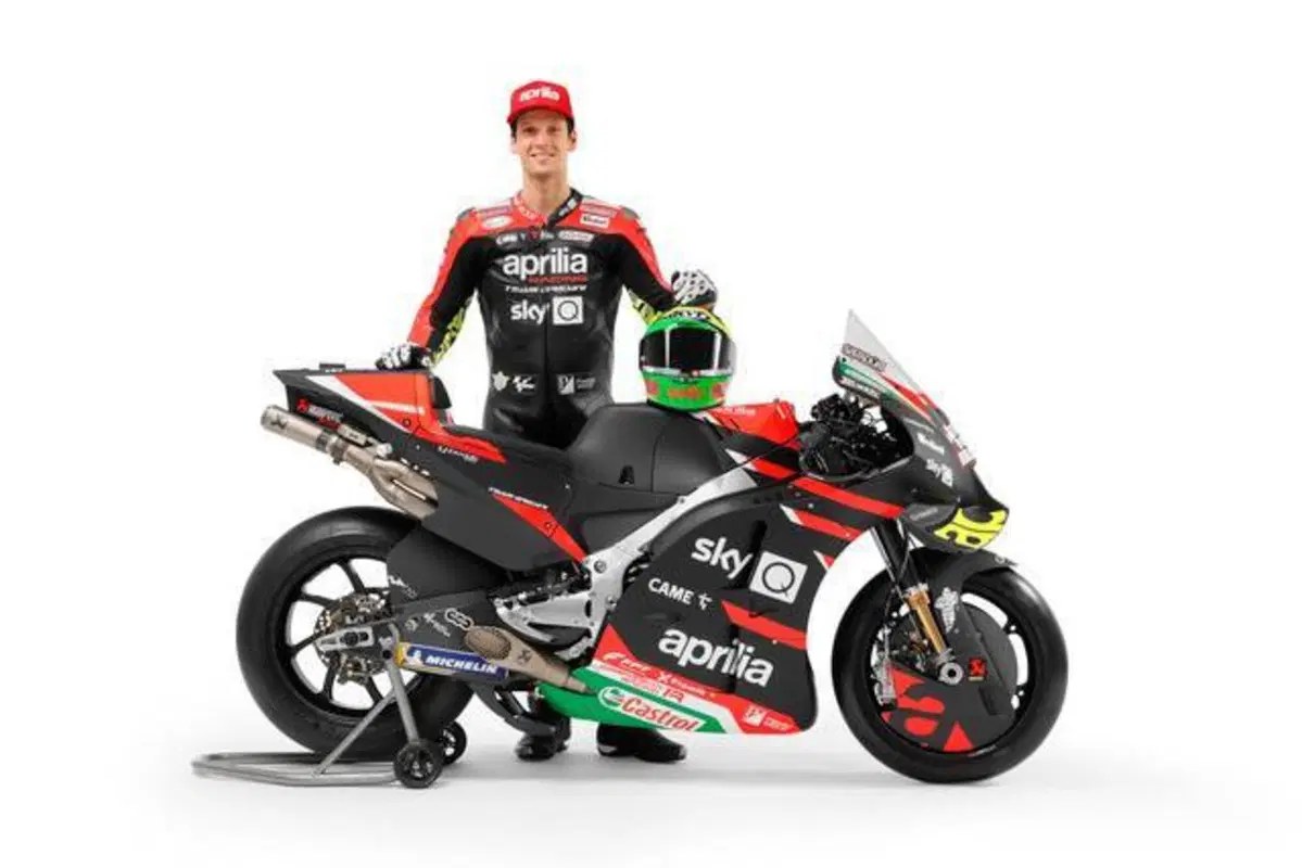 MotoGP, Lorenzo Savadori: "so di avere molto da imparare" (3)