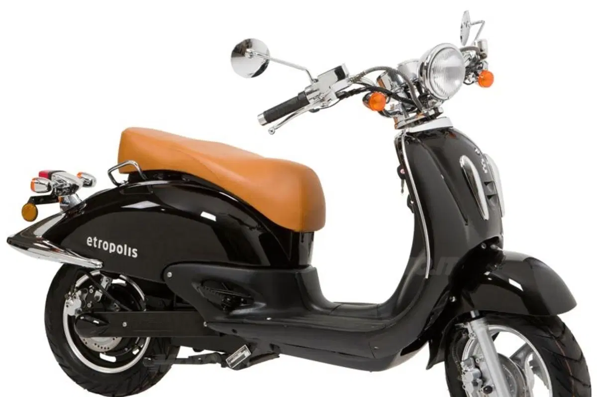 Etropolis Retrò Lithium, lo scooter a emissioni zero (2)