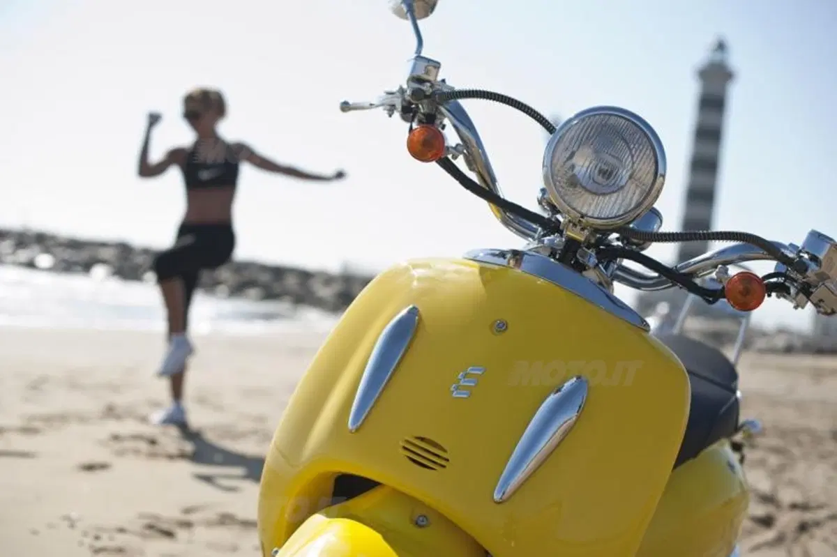 Etropolis Retrò Lithium, lo scooter a emissioni zero (3)