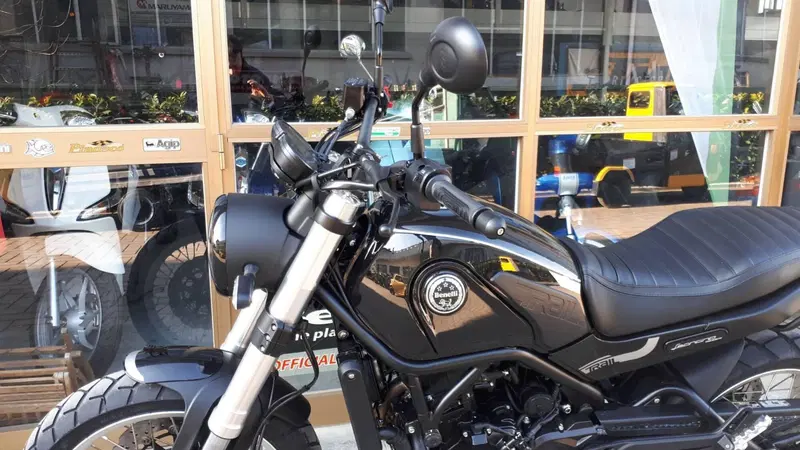Benelli Leoncino 500 Trail (2021 - 26) (2)