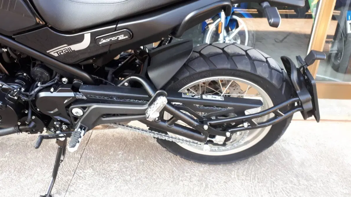 Benelli Leoncino 500 Trail (2021 - 26) (4)