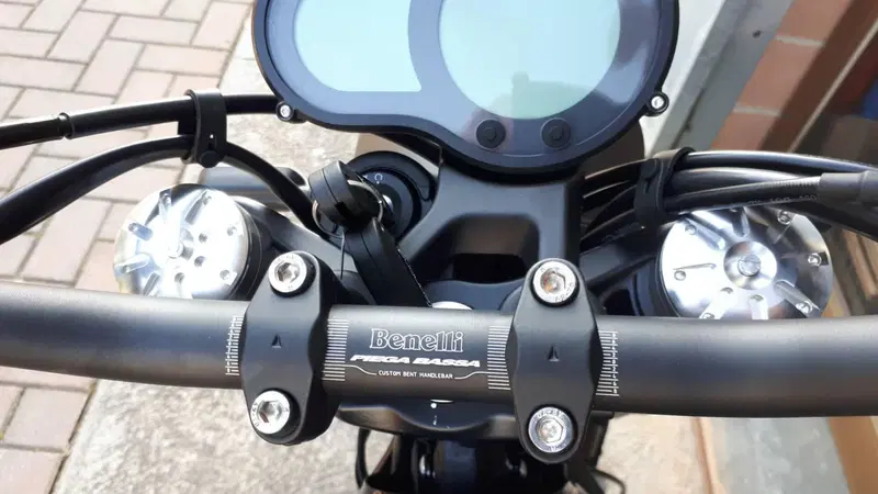 Benelli Leoncino 500 Trail (2021 - 26) (8)