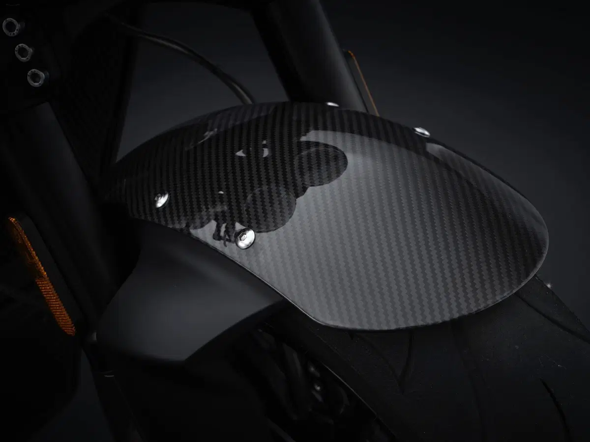 Triumph Rocket 3R Black (8)