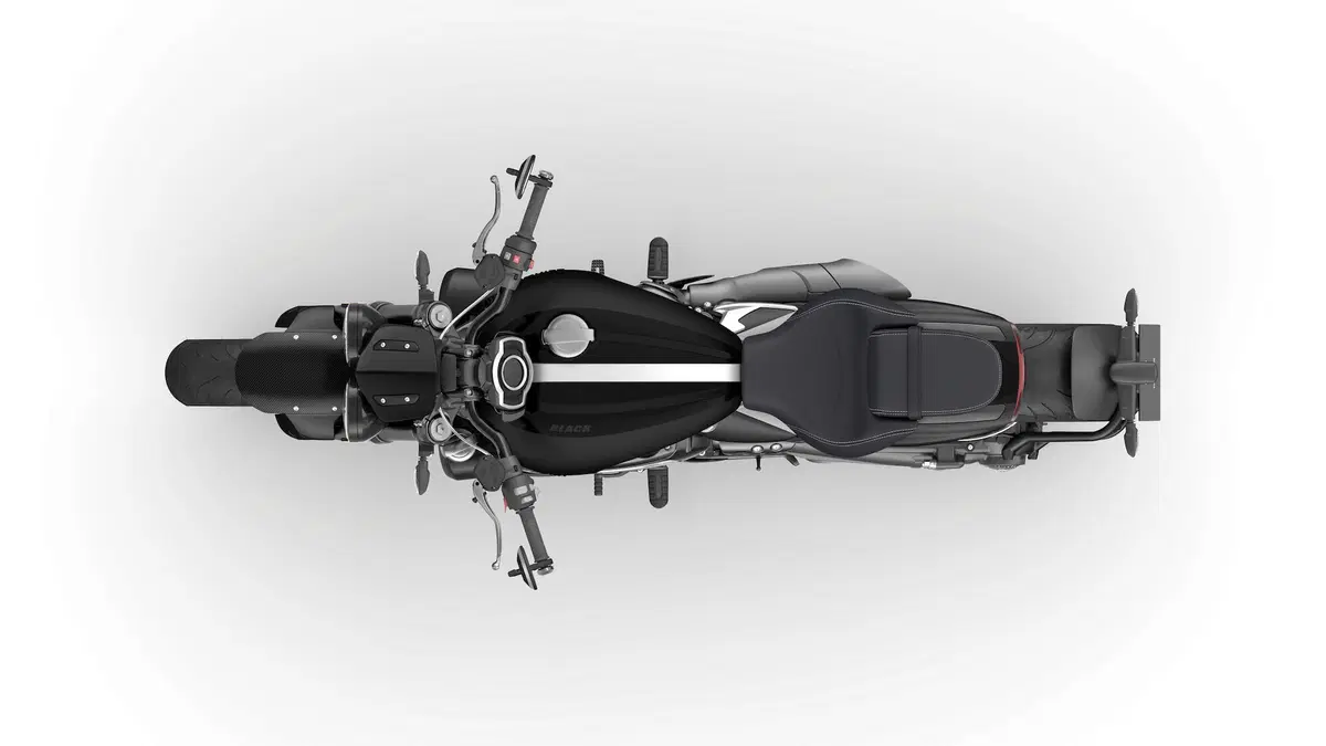 Triumph Rocket 3R Black (22)