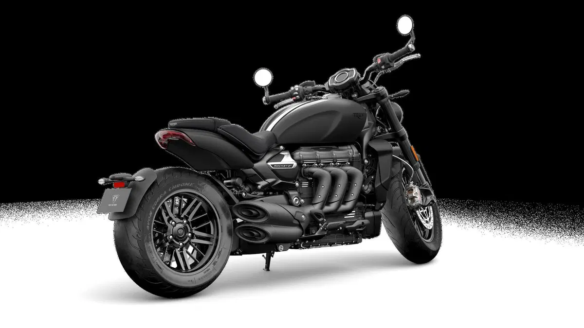 Triumph Rocket 3R Black (23)