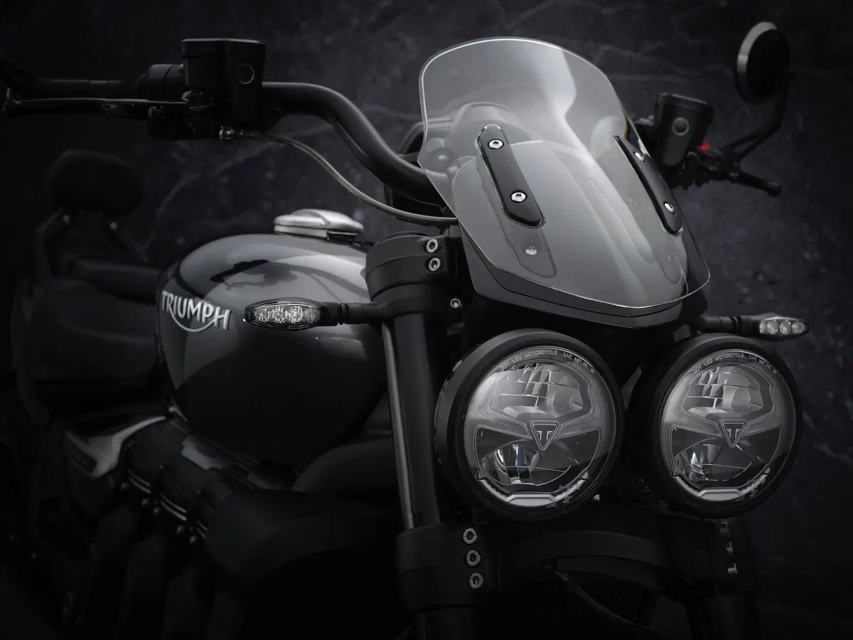 Triumph Rocket 3GT Triple black (7)