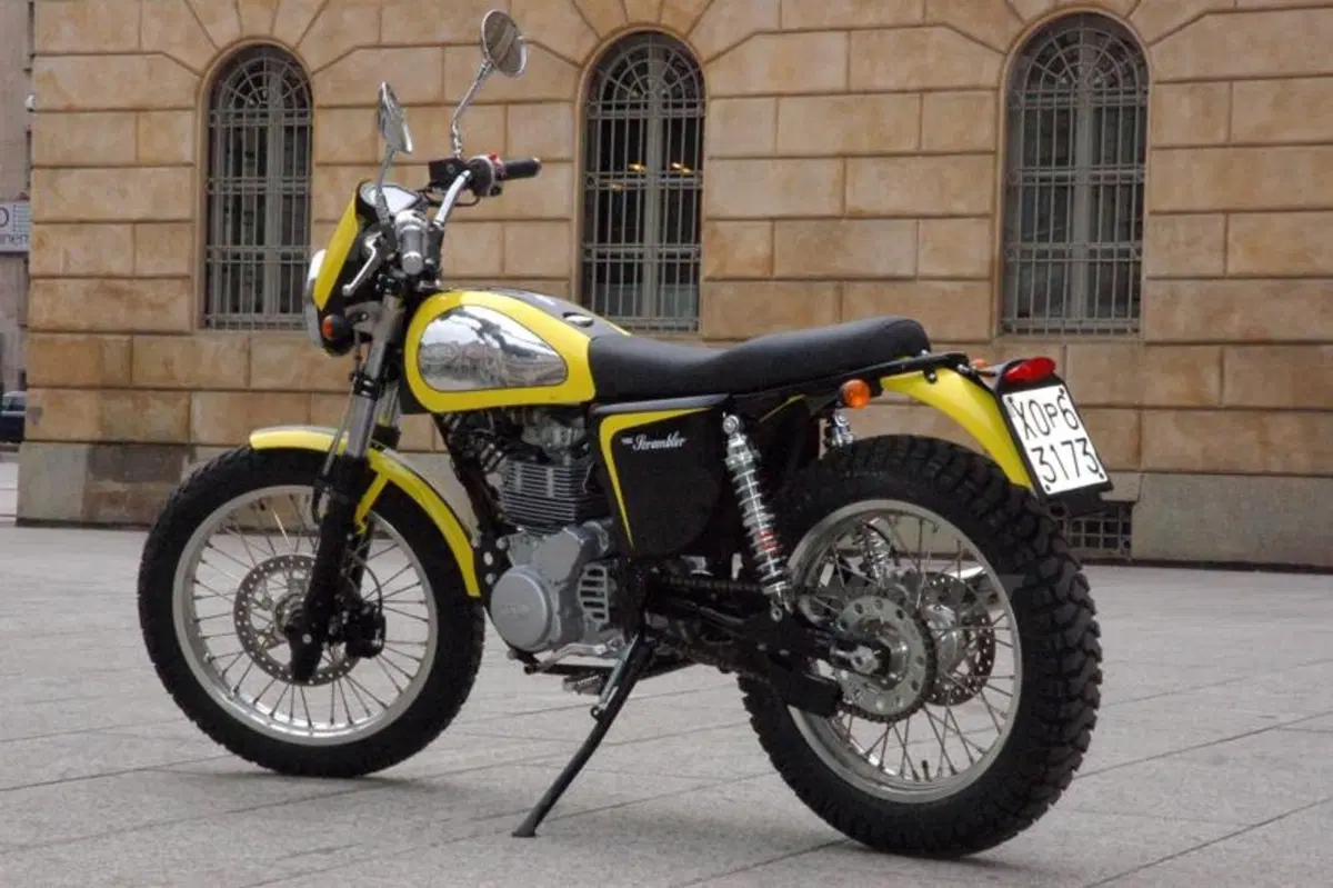 Borile B450 Scrambler (17)