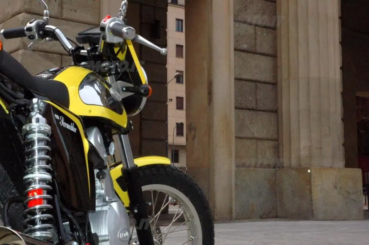 Borile B450 Scrambler (21)